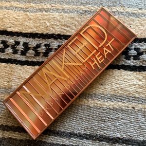 Urban Decay Naked Heat Palette